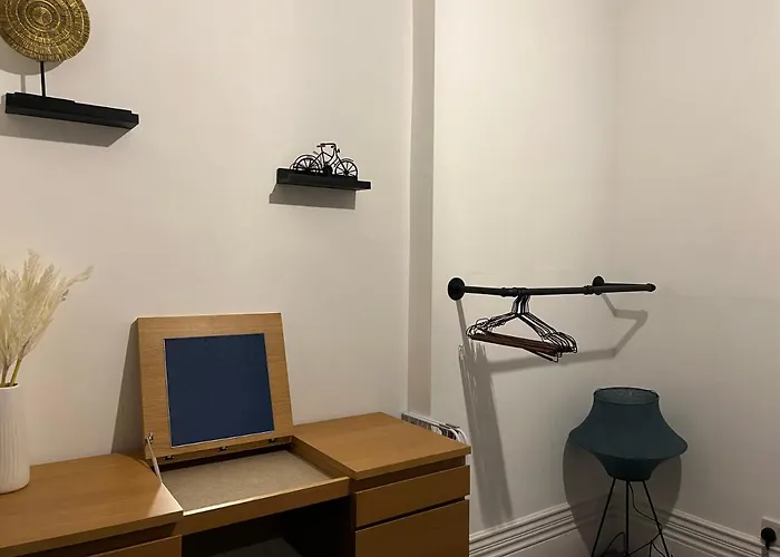 Cosy Meridian Place By Prescott Apartments
